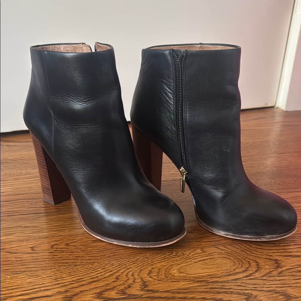 Vince Camuto Black Leather Ankle Boots
